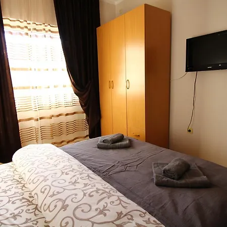 Apartments Astoria Hn Herceg Novi Exterior photo